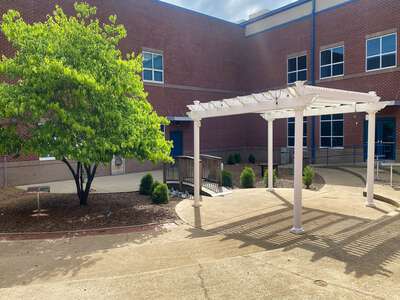Warren Central High School Courtyard in Bowling Green