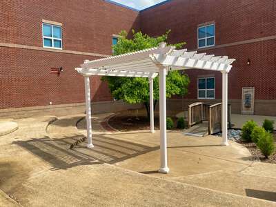 Warren Central High School Courtyard in Bowling Green