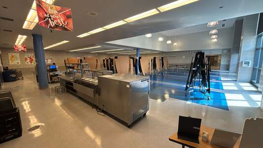 West Ridge Elementary School Cafeteria in Chicago 4