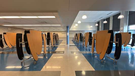 West Ridge Elementary School Cafeteria in Chicago 5