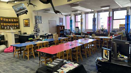 Crumpton Elementary School Library in Marina