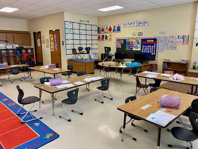 Glen Oak Community Learning Center Classroom Standard in Peoria