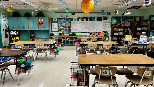 Friendship Elementary School Classroom Standard in Deltona