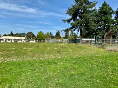 Sacramento Elementary School Field - Practice 2 in Portland