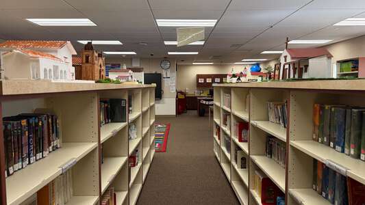 Anaverde Hills School Library in Palmdale 4