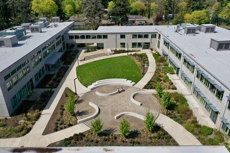Lakeridge Middle School Courtyard in Lake Oswego