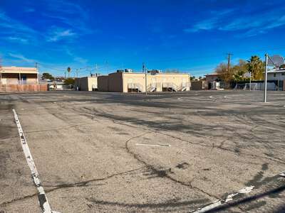 Hancock - Doris Elementary School Outdoor Basketball Courts in Las Vegas
