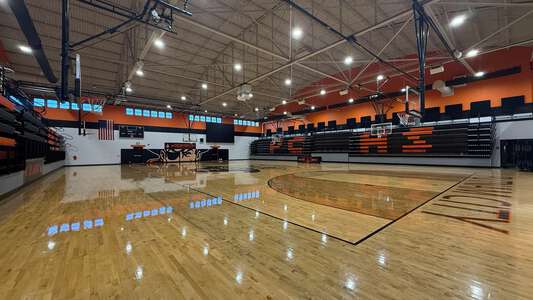 Putnam City High School Gym in Warr Acres 4