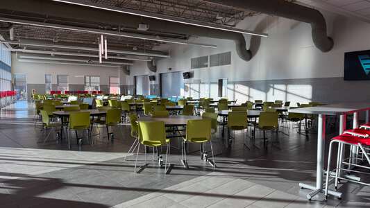 Capps Middle School Cafeteria in Warr Acres 5