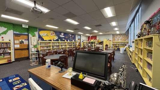 Thomas Edison Elementary School Library in Burbank 5