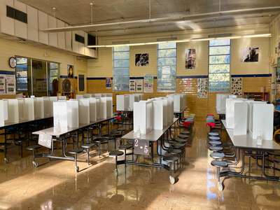 Lee Elementary School Cafeteria in Austin