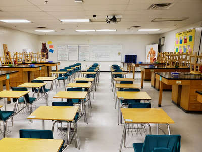 Auburndale Senior High School Classroom Standard in Auburndale