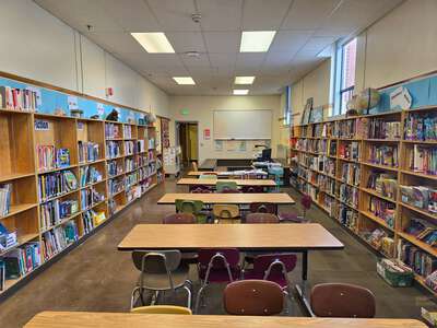 Abernethy K-5 School Library in Portland