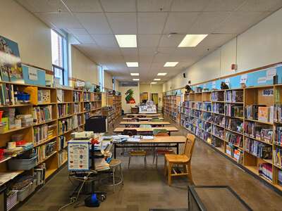 Abernethy K-5 School Library in Portland