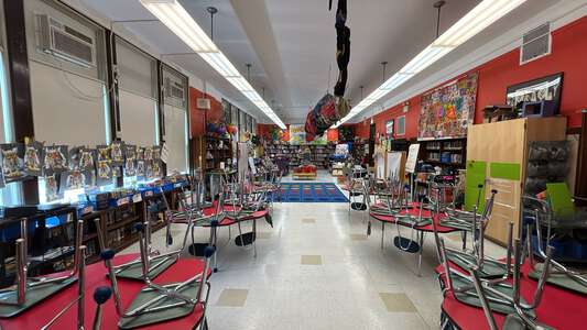 Stone Elementary Scholastic Academy Library in Chicago 4