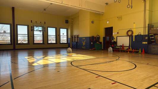 Thorp - Ole A Thorp Elementary Scholastic Academy Gym in Chicago 4