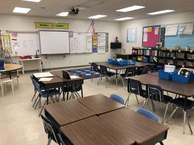 Winston Academy of Engineering School Classroom Standard in Lakeland