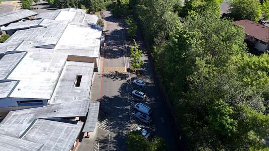 Lakeview Elementary School Parking Lot - Main in Kirkland