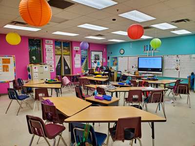 West Oaks Elementary School Classroom Standard in Orlando