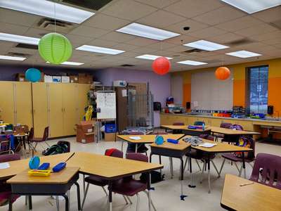 West Oaks Elementary School Classroom Standard in Orlando