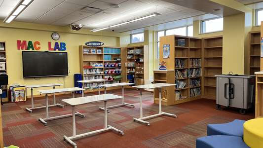 College Park Elementary School Library in Virginia Beach 2
