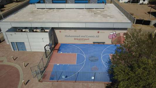 Harry & Sandy Rosenzweig Branch Basketball Court - Outdoor in Phoenix 2