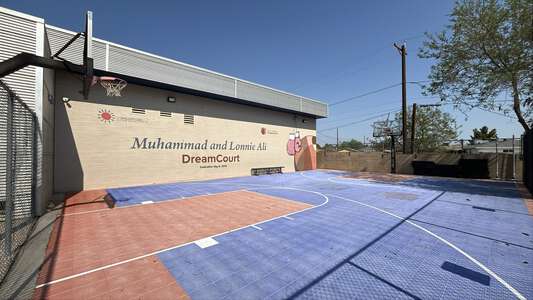 Harry & Sandy Rosenzweig Branch Basketball Court - Outdoor in Phoenix 4