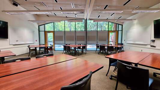 Resource Center (District Office) Sammamish in Redmond