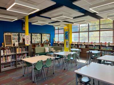 W B Travis Academy Vanguard for the Academically Talented and Gifted Library in Dallas 2