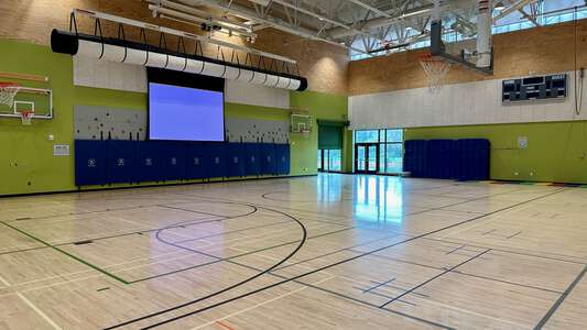 Lakeridge Middle School Gym 2 - Small in Lake Oswego