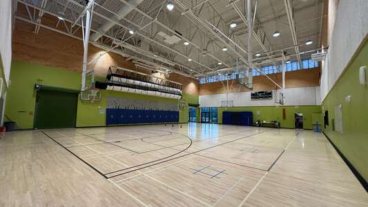Lakeridge Middle School Gym 2 - Small in Lake Oswego