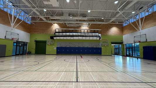 Lakeridge Middle School Gym 2 - Small in Lake Oswego