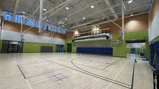 Lakeridge Middle School Gym 2 - Small in Lake Oswego