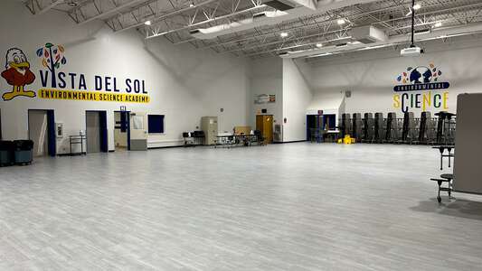 Vista Del Sol Environmental Science Academy Cafeteria in El Paso 3