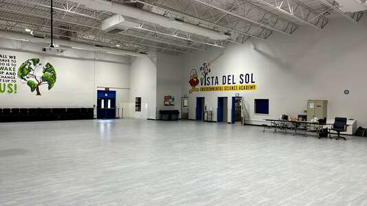 Vista Del Sol Environmental Science Academy Cafeteria in El Paso 4