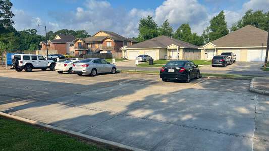 Merrydale Elementary School Parking Lot - Side in Baton Rouge