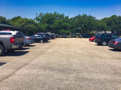 Anderson Elementary Parking Lot - Front in Houston