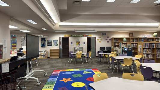 Ernesto Serna Fine Arts Academy Library in Socorro 5