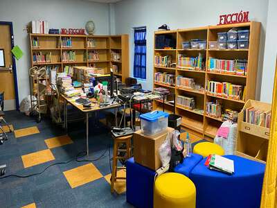 Pillow Elementary School Library in Austin