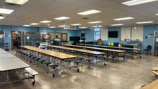 Stevens Park Elementary School Cafeteria in Dallas
