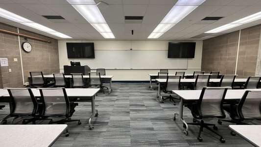 Menlo College Brawner Room 240 - 479 - Classroom in Atherton