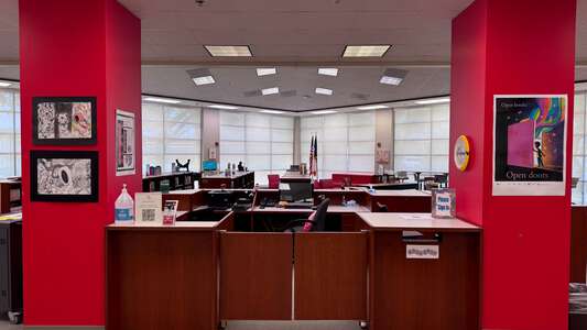 MacArthur Ninth Grade School Library in Houston