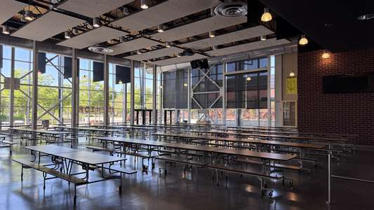 Redmond High School Commons (Cafeteria) in Redmond