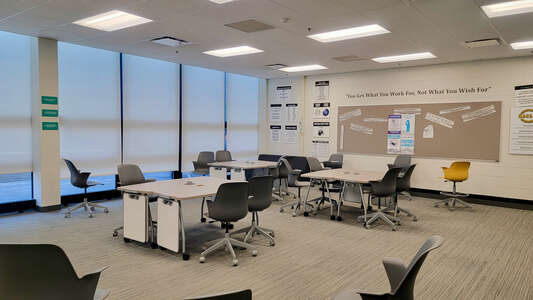 Dyett - Walter Henri Dyett High School for the Arts Classroom Standard in Chicago