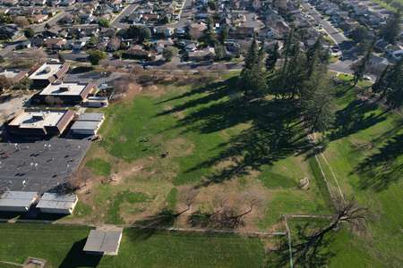 Vinewood Elementary School Field - Practice in Lodi