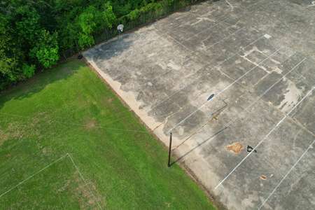 Istrouma Magnet High School Outdoor Basketball Courts in Baton Rouge
