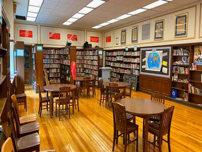 Roosevelt - Theodore Roosevelt High School Library in Chicago