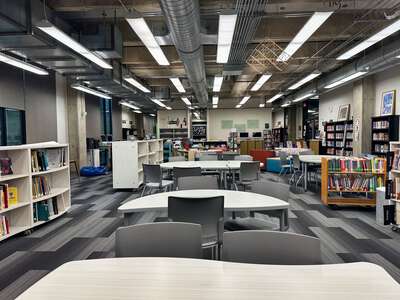 Washington - Booker T. High School for the Performing and Visual Arts Library in Dallas