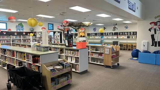 Hacienda Elementary School Library in California City 2