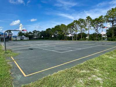 Veterans Elementary School Outdoor Basketball Courts in Wesley Chapel